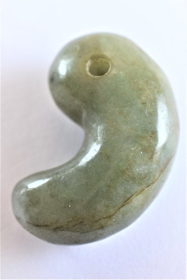Horn aus Jade/Jadeit grün